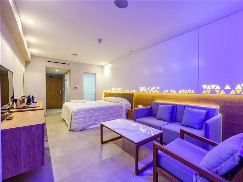 Seasons Hotel (Adults Only) 아이아 나파 외부 사진
