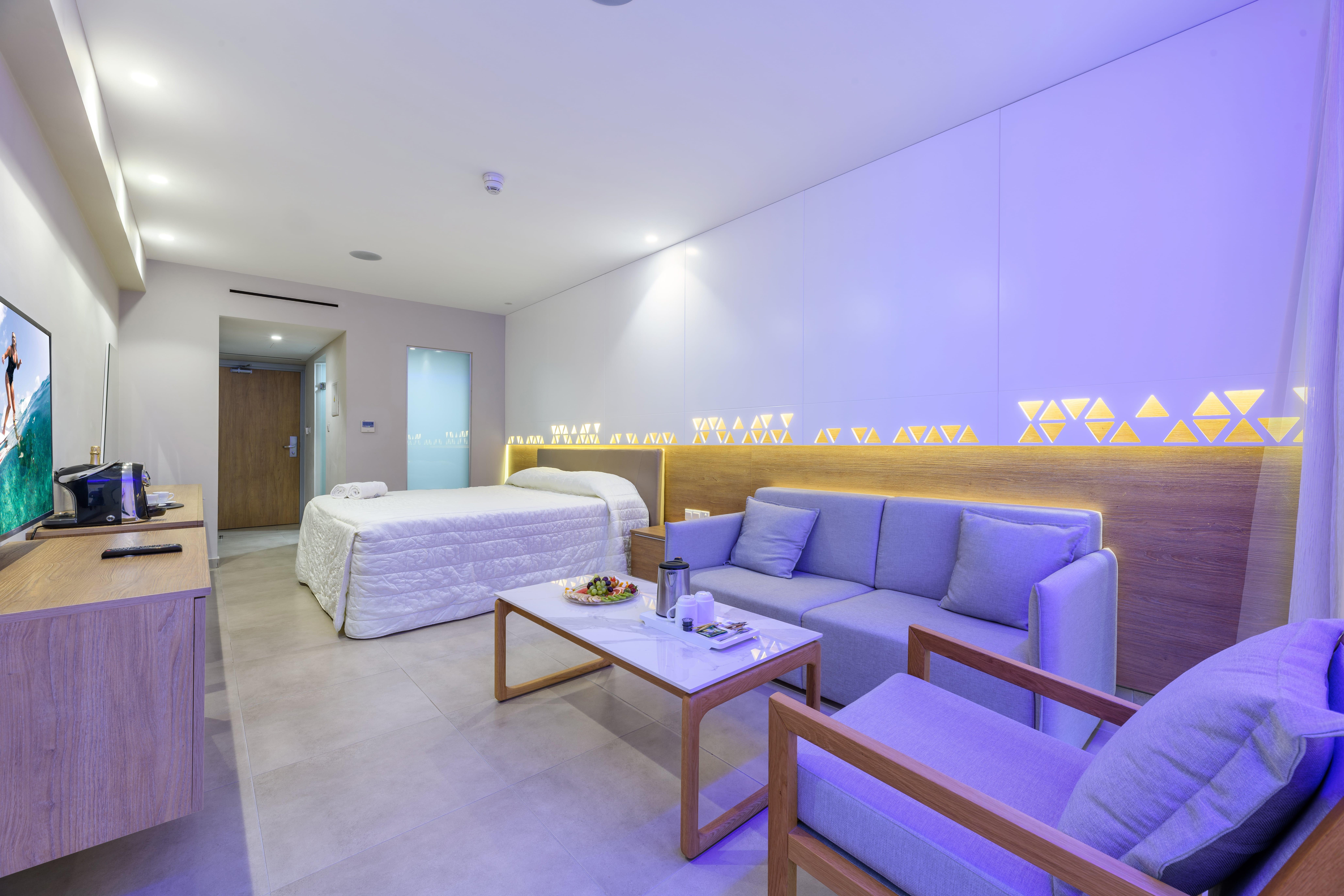 Seasons Hotel (Adults Only) 아이아 나파 외부 사진