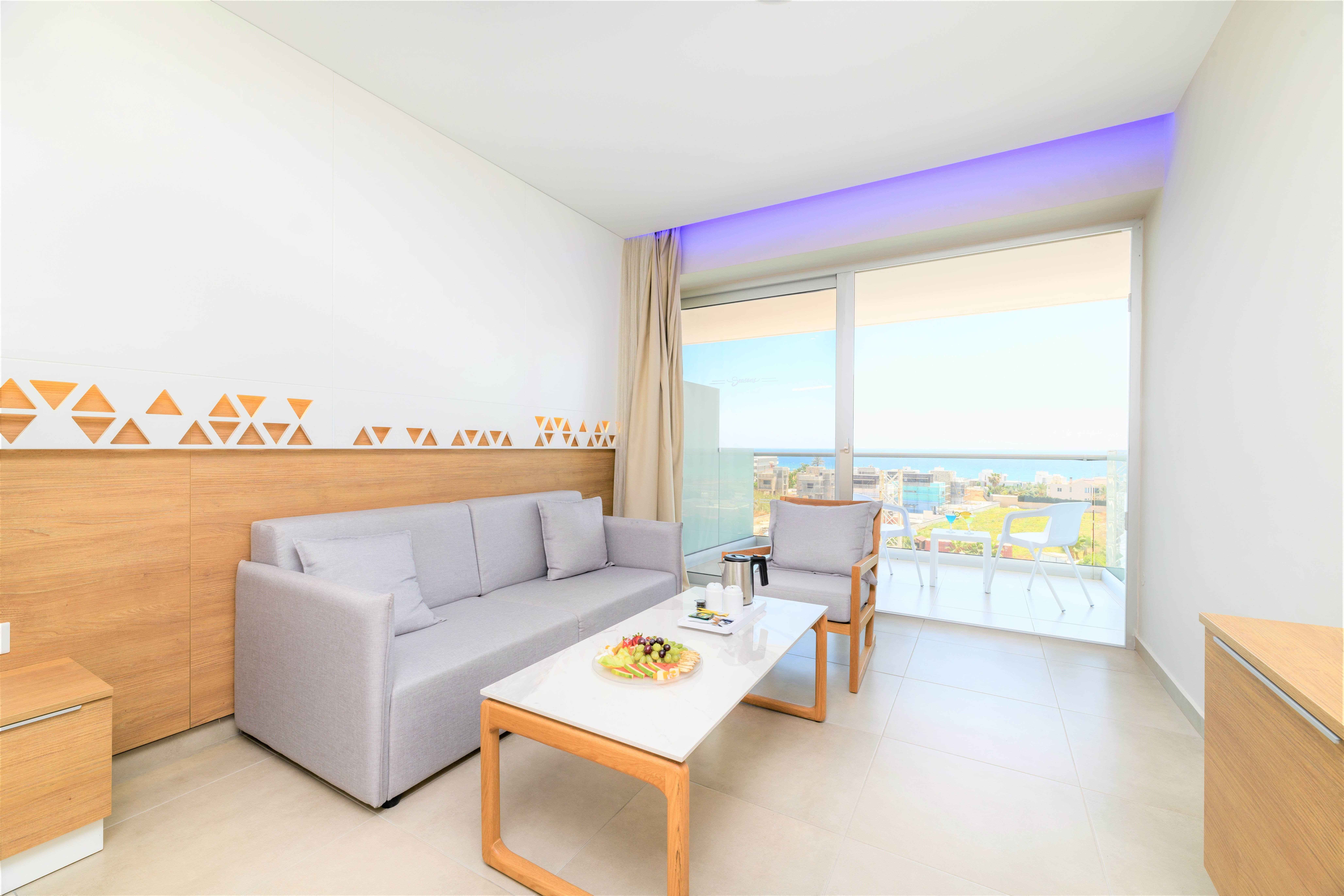 Seasons Hotel (Adults Only) 아이아 나파 외부 사진