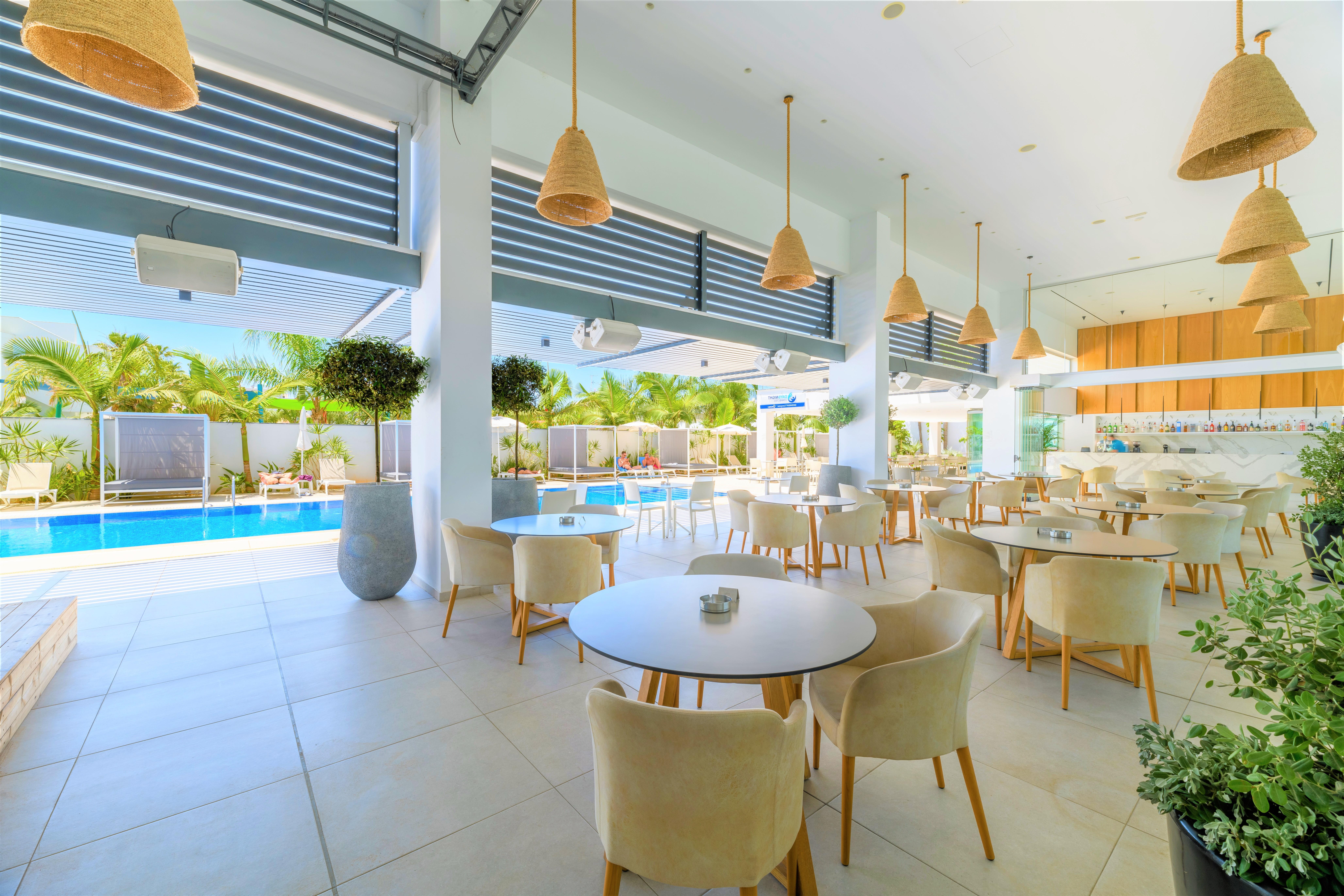 Seasons Hotel (Adults Only) 아이아 나파 외부 사진